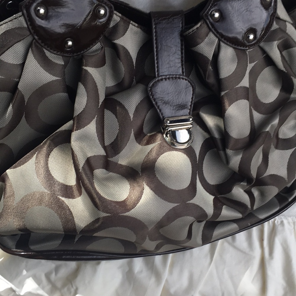 Purse - Picture 2 of 2
